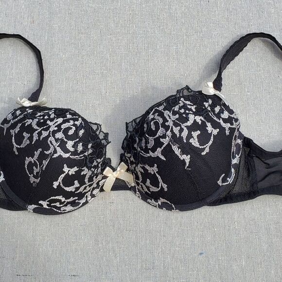 Felina Lingerie Black and Silver Bra 32D - Picture 2 of 9